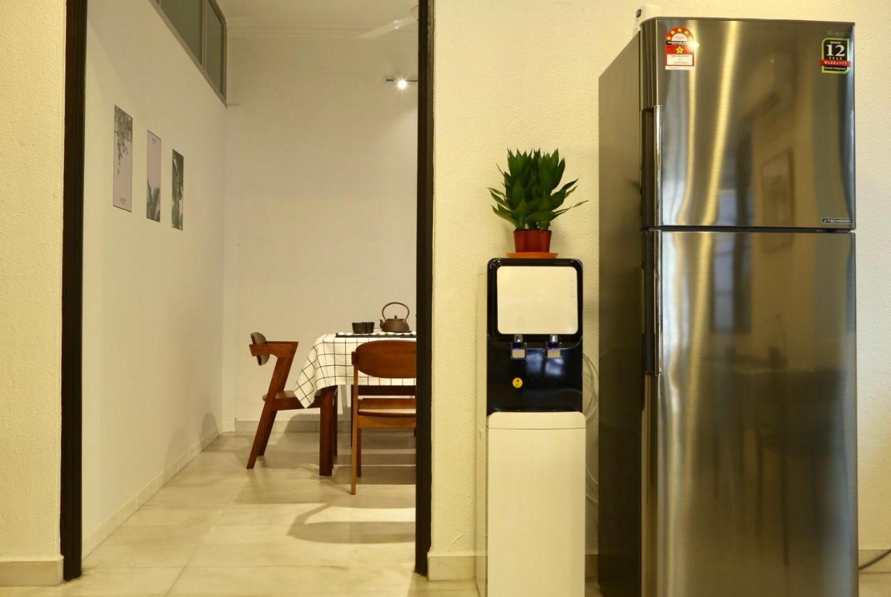 G Beach Front Villa Batu Feringgi Exterior foto