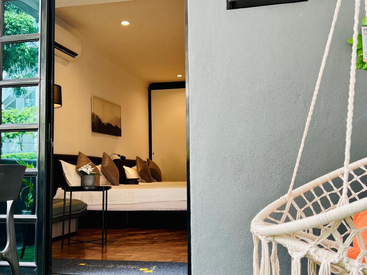 G Beach Front Villa Batu Feringgi Exterior foto